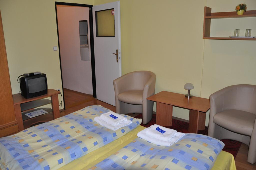 Hotel Komarov Μπρνο Δωμάτιο φωτογραφία